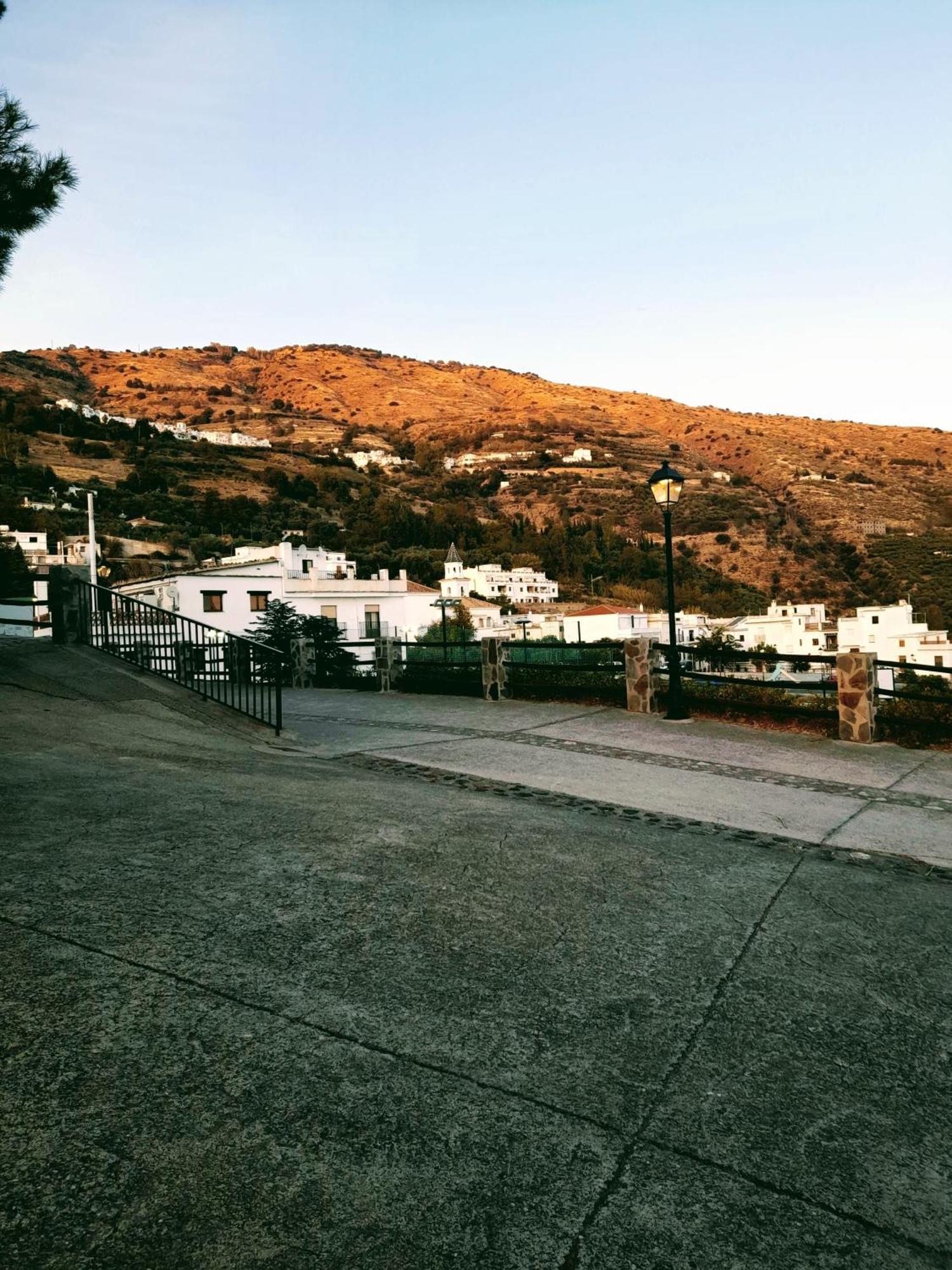 Apartamento Valentino'S- Alpujarra Carataunas Exterior photo